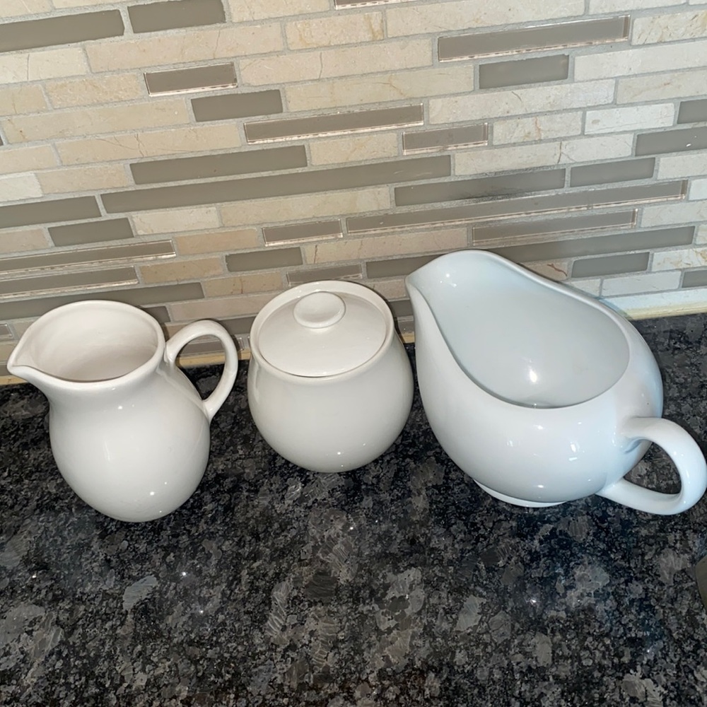 Fine China Dinnerware - Gravy, Creamer and Sugar bowls